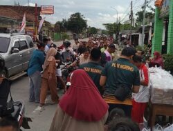 PGRI Kecamatan Ngraho Bagikan 900 Takjil untuk Warga dan 11 Masjid di Bulan Ramadhan