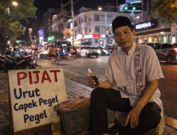 Jejak Guru Honorer di Kerasnya Kota