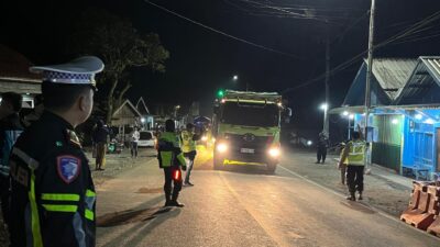 Polres Jember Batasi Kecepatan Kendaraan Berat di Jalur Kasian – Puger.