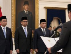 Reshuffle Kabinet Uji Arah Kekuasaan Prabowo