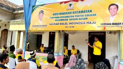 Muscam Partai Golkar Negeri Besar, Dr Darlian Pone Lantik Asmawati sebagai Ketua Pimpinan Kecamatan