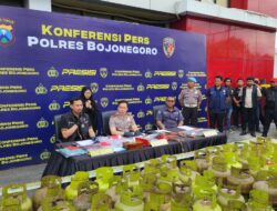 Polres Bojonegoro Amankan Tersangka Pengoplos LPG Subsidi 3 Kg dan Ratusan Tabung Gas