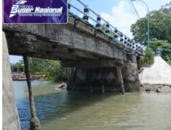 Dinas PUPR Bangkalan Disorot, Kondisi Jembatan Gladak Lanjang Dinilai Membahayakan Pengguna