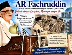 Tertawa Menyejukkan Umat Memimpin Muhammadiyah