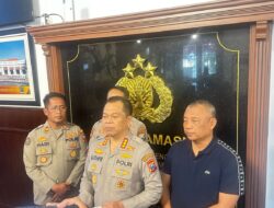 Polrestabes Surabaya Tetapkan Empat Tersangka Perusakan dan Penyerangan Petugas Waktu Demo di Grahadi Surabaya.