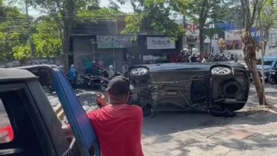 MOBILIO TERGULING DI JALAN KH. MOH. KHOLIL BANGKALAN, DIDUGA AKIBAT SOPIR ALAMI MICRO SLEEP
